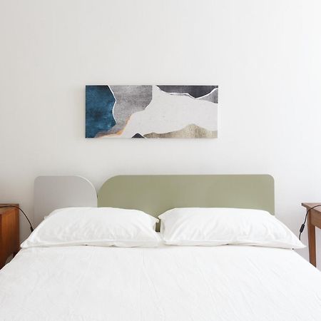 Renovated 3 Bedroom Apartment In The City Center Торино Екстериор снимка