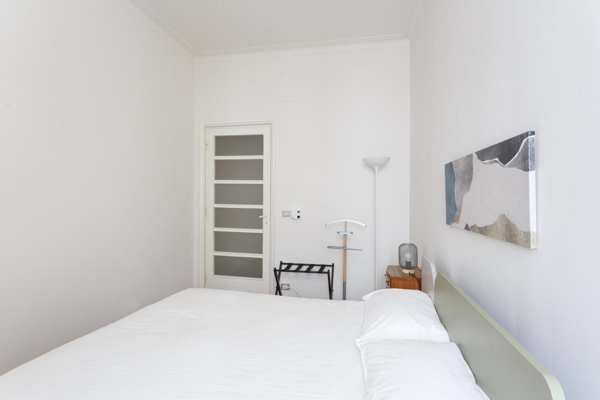 Renovated 3 Bedroom Apartment In The City Center Торино Екстериор снимка